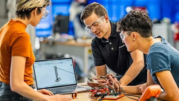 Autodesk Fusion 2024/2025/2026/2027 for Windows - unified design tools